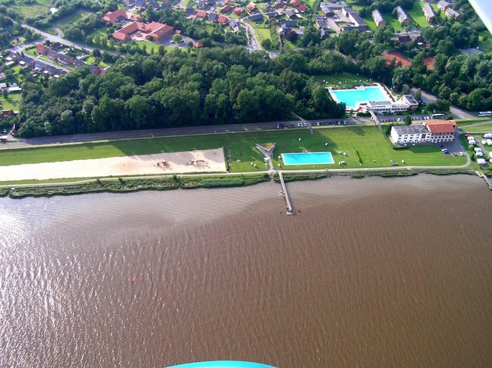 Idyllisches Reethaus Toenning Apartment Екстериор снимка
