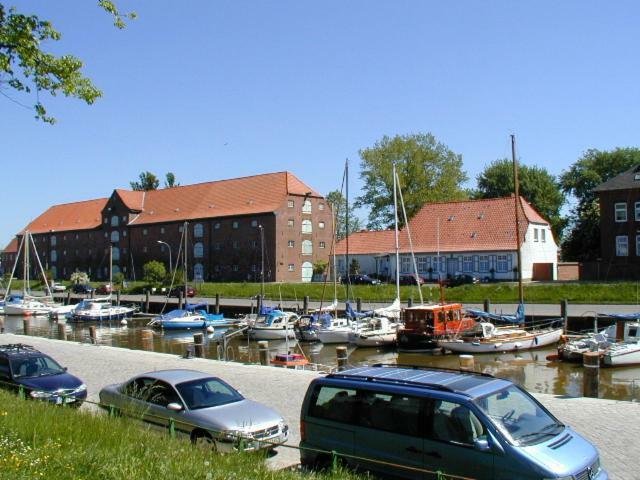 Idyllisches Reethaus Toenning Apartment Екстериор снимка